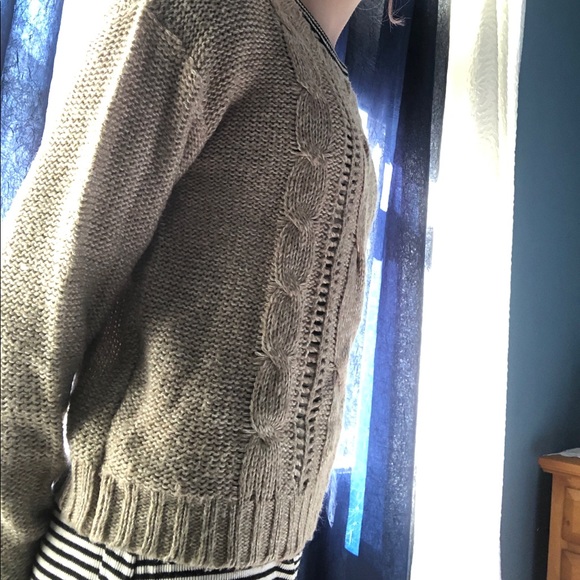 Sweater - Picture 5 of 5